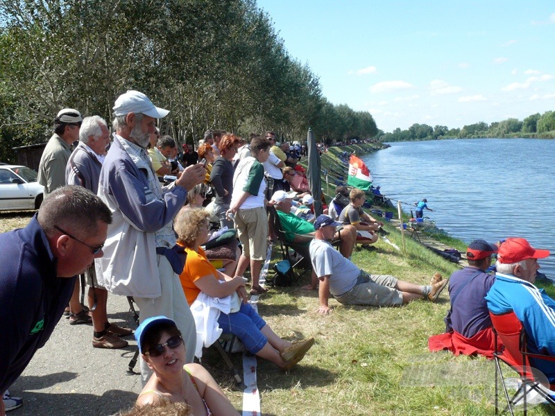 Mindenki látni akarta, mi a magyar siker titka