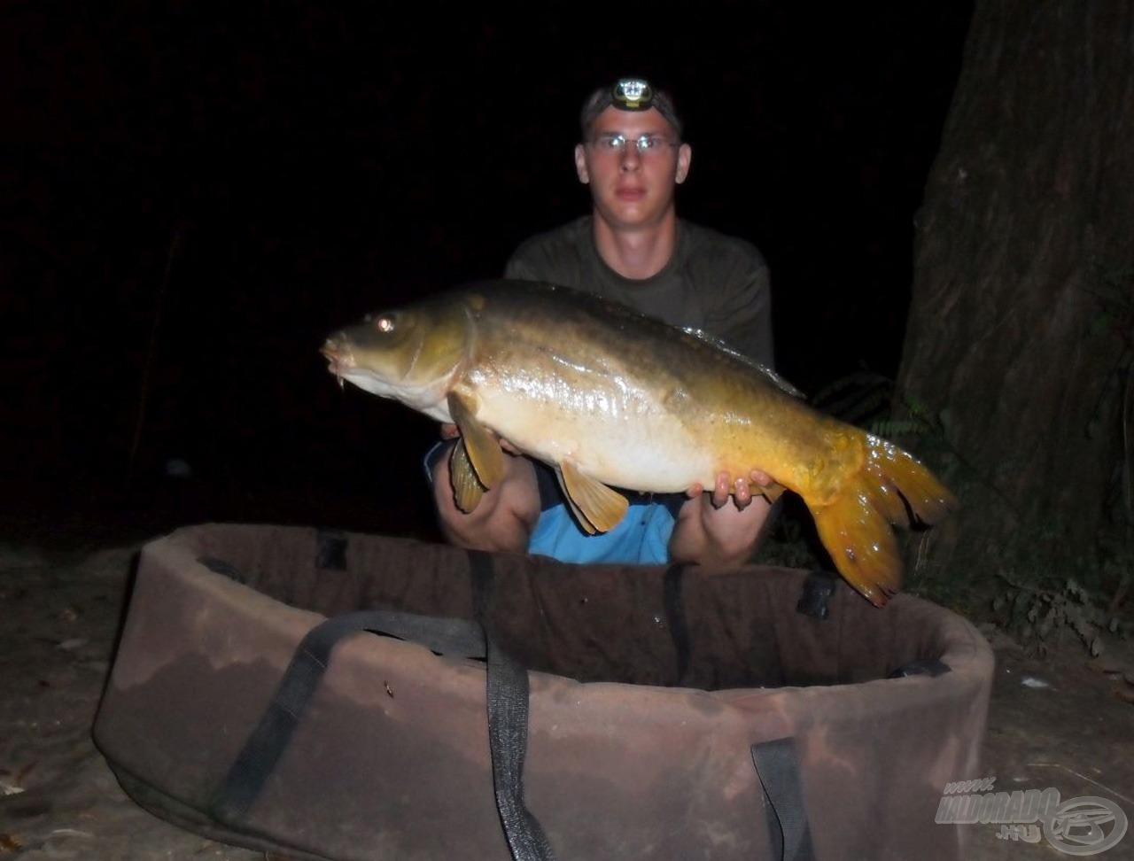 Első darabosabb hal az éjszaka folyamán: 9,20 kg