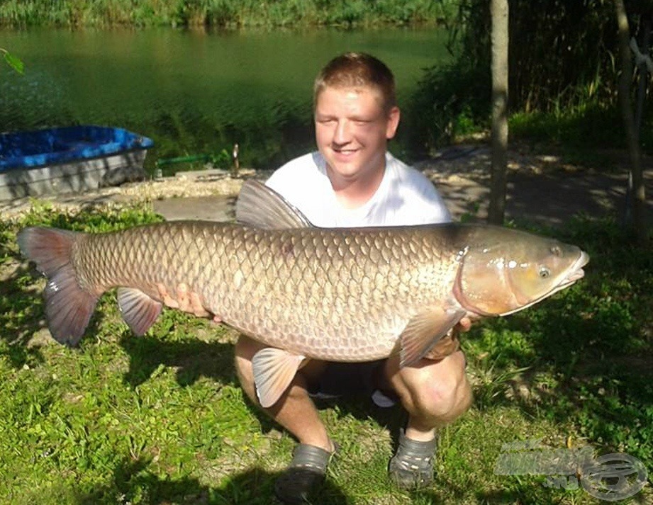 19,40 kg-os amur a Kákafoki-holtágból