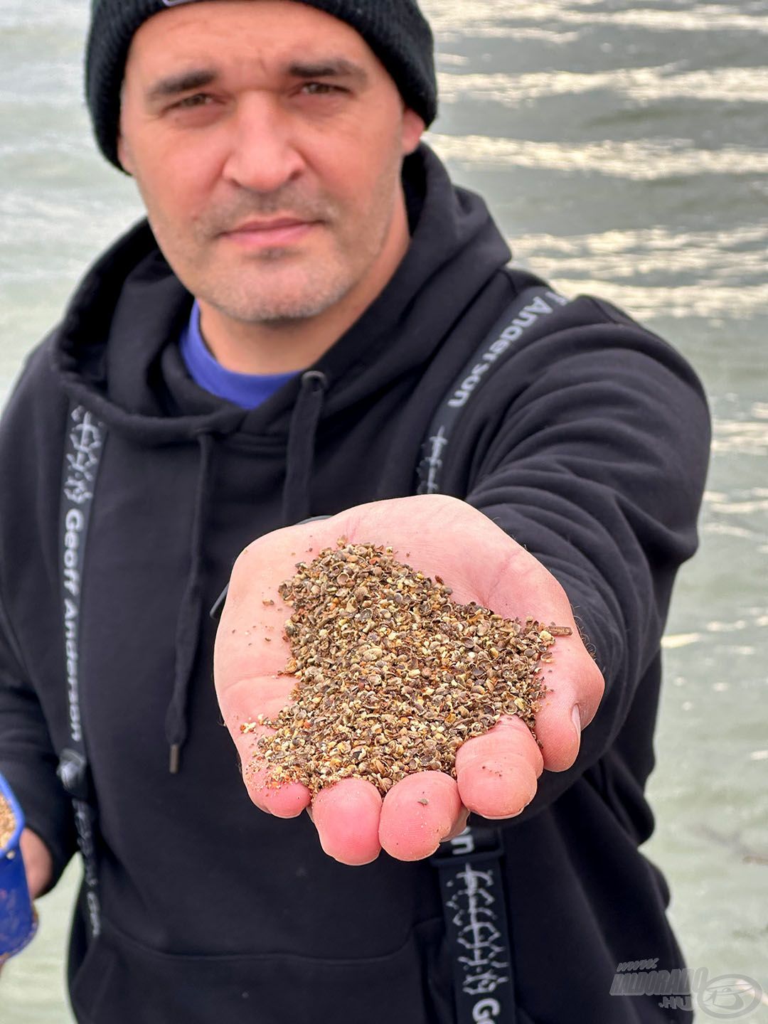 A pirított, őrölt kender titkos halcsemege, elsősorban keszegfélék horgászatánál érdemes alkalmazni