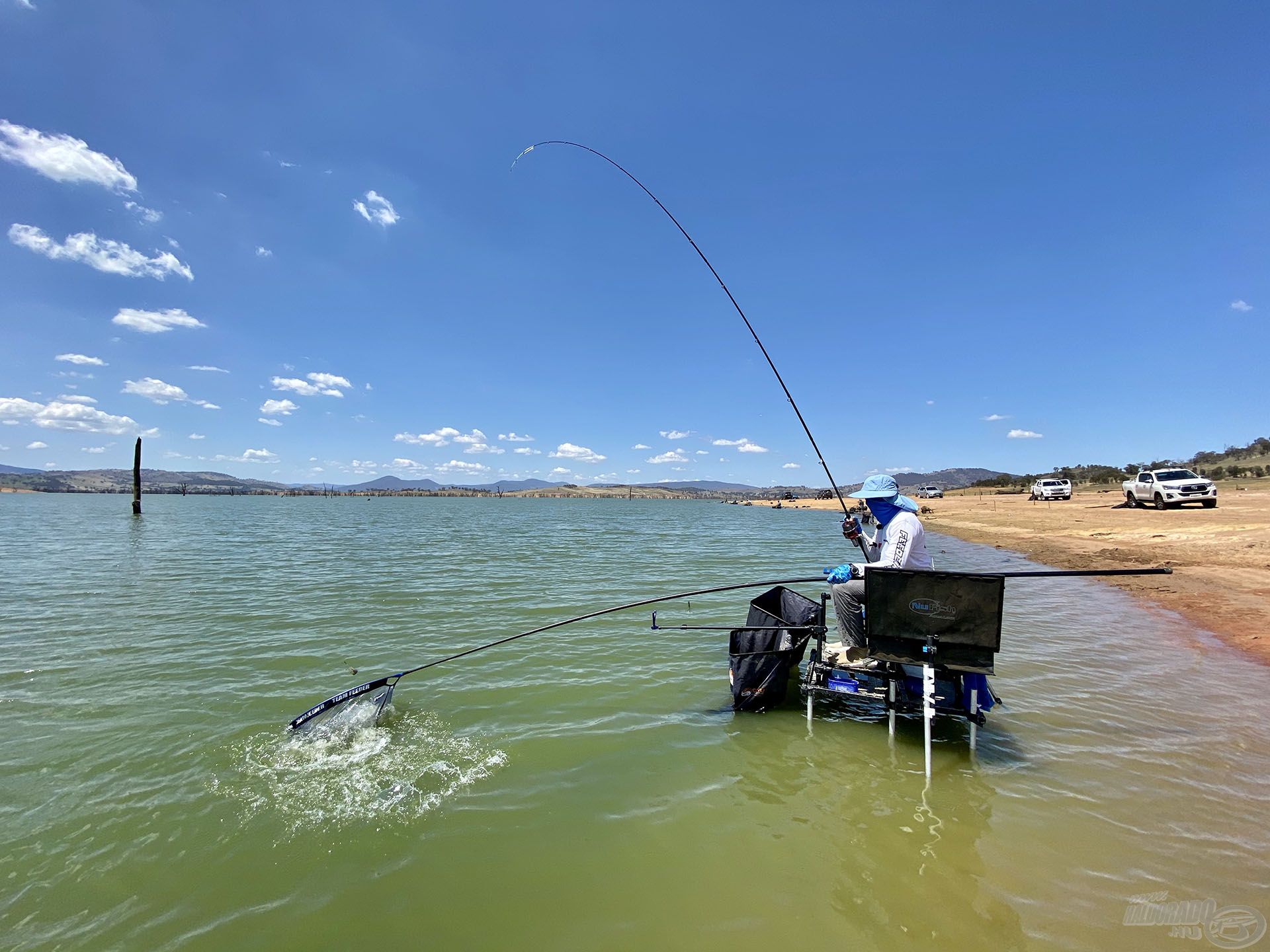 A Master Carp Pro 390LC botot, amelyen a Long Cast 6500 LCS orsó és 30-as monofil főzsinór volt, nem nevezném finom pecának…