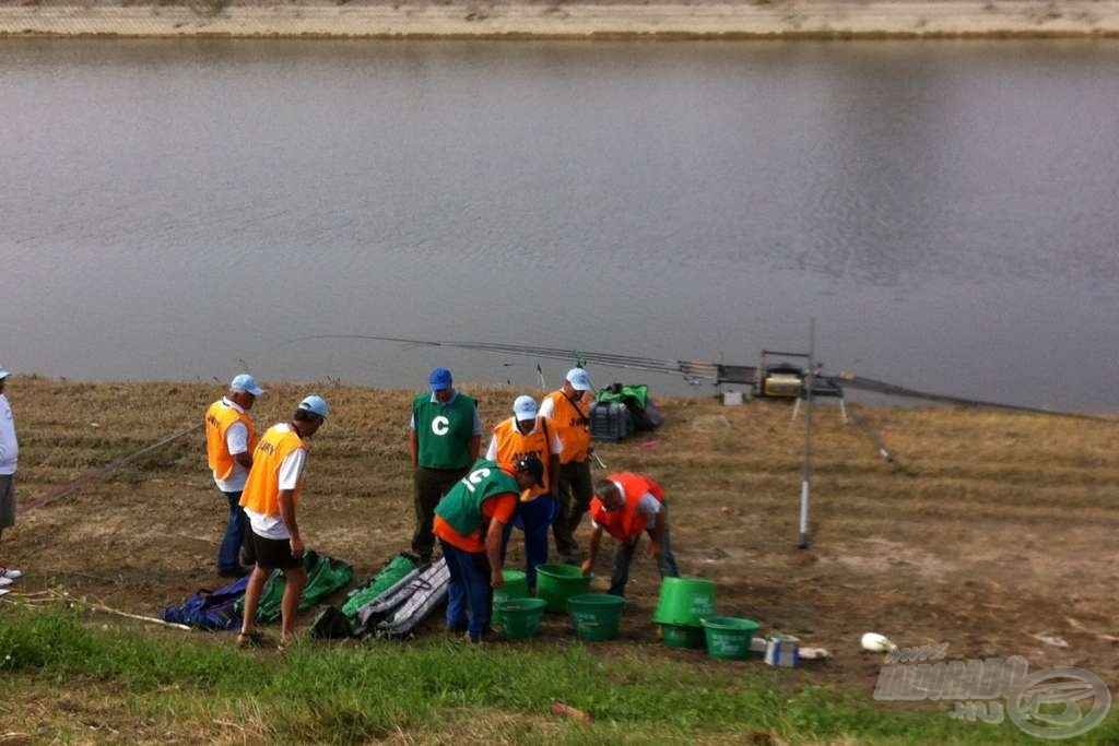 Gondosan ellenőriztek minden a bírák