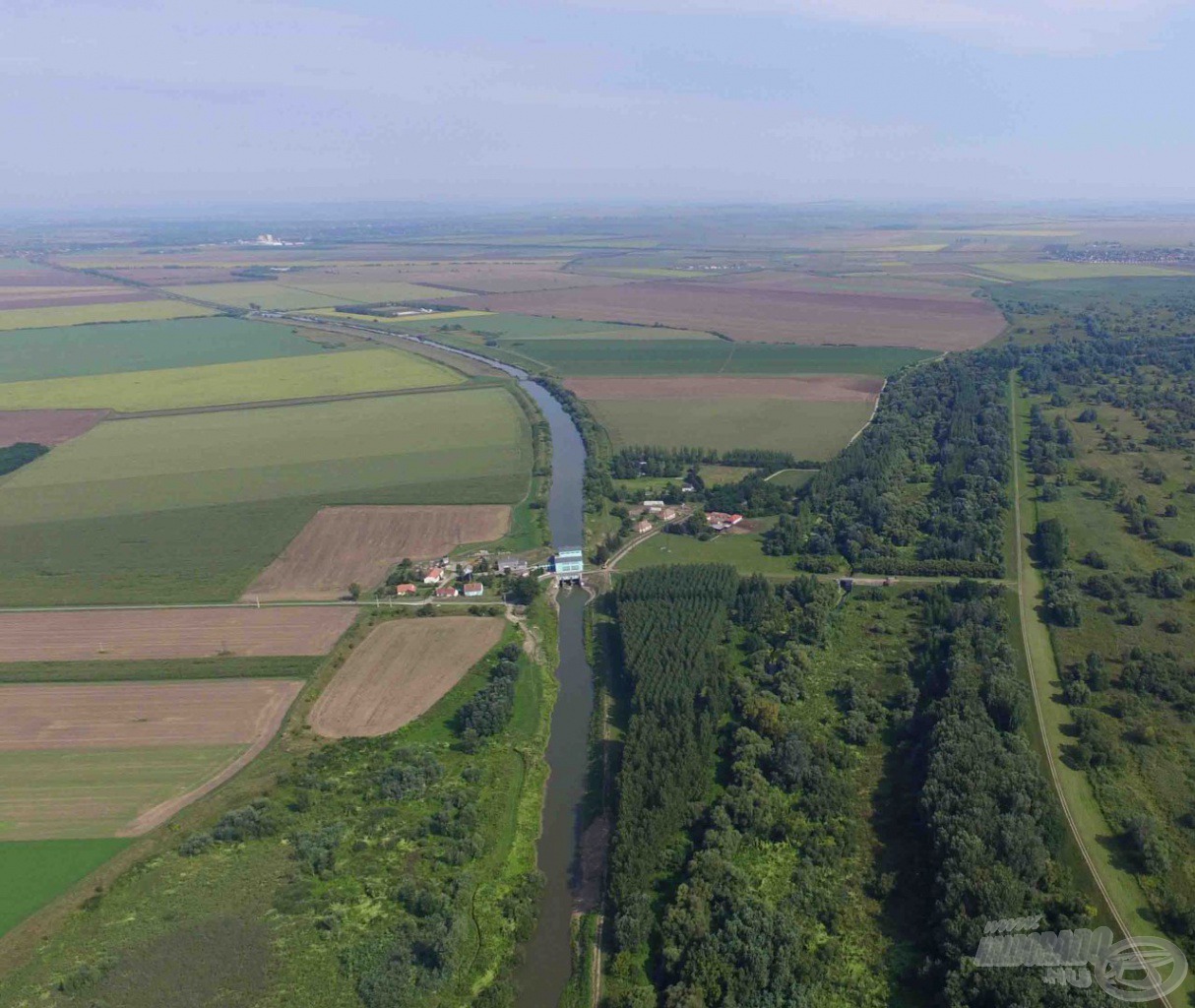 A Kesznyéteni Vízerőmű madártávlatból