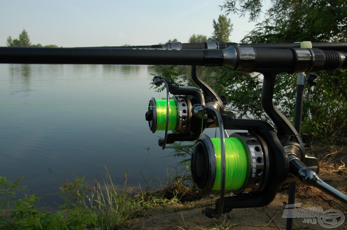 A Record Carp Fluo Green jól viselte a padkákat, egy szakadásunk sem volt