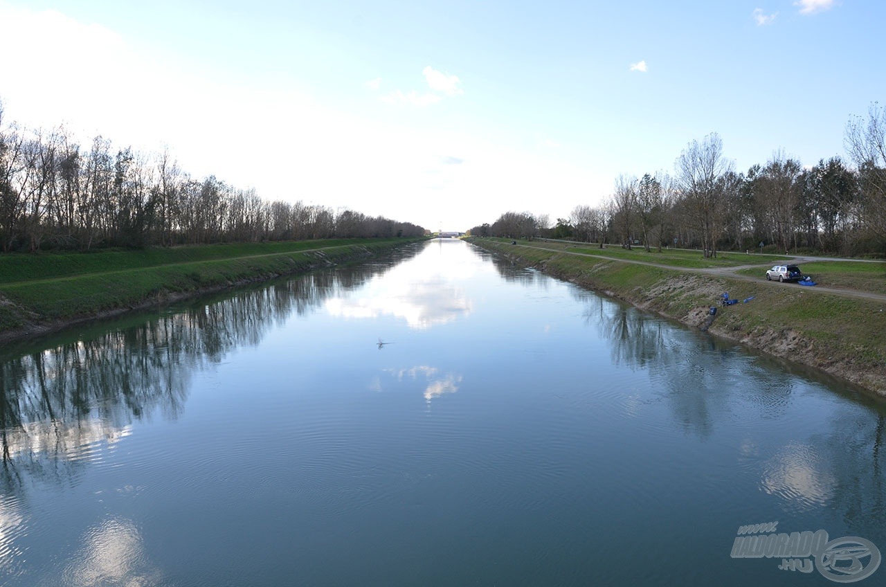 Így néz ki az erőmű üzemvíz-csatornája, amely 60-70 m széles