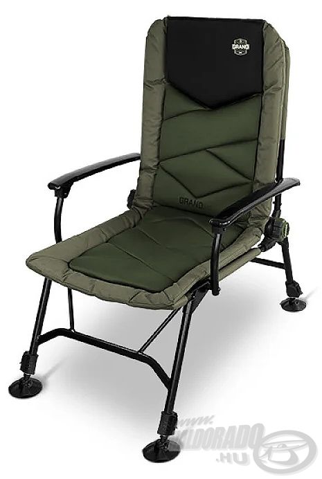 A Delphin GrandX egy olyan szék, amely minden pontyhorgásznak tetszeni fog, aki értékeli a kényelmet és a megbízhatóságot a hosszú horgásztúrák során.