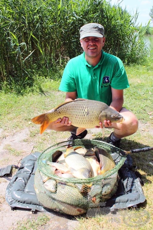 Dr. Nánai Zoltán szektor- és versenygyőzelmet jelentő fogása 47.100 grammot nyomott a mérlegeléskor