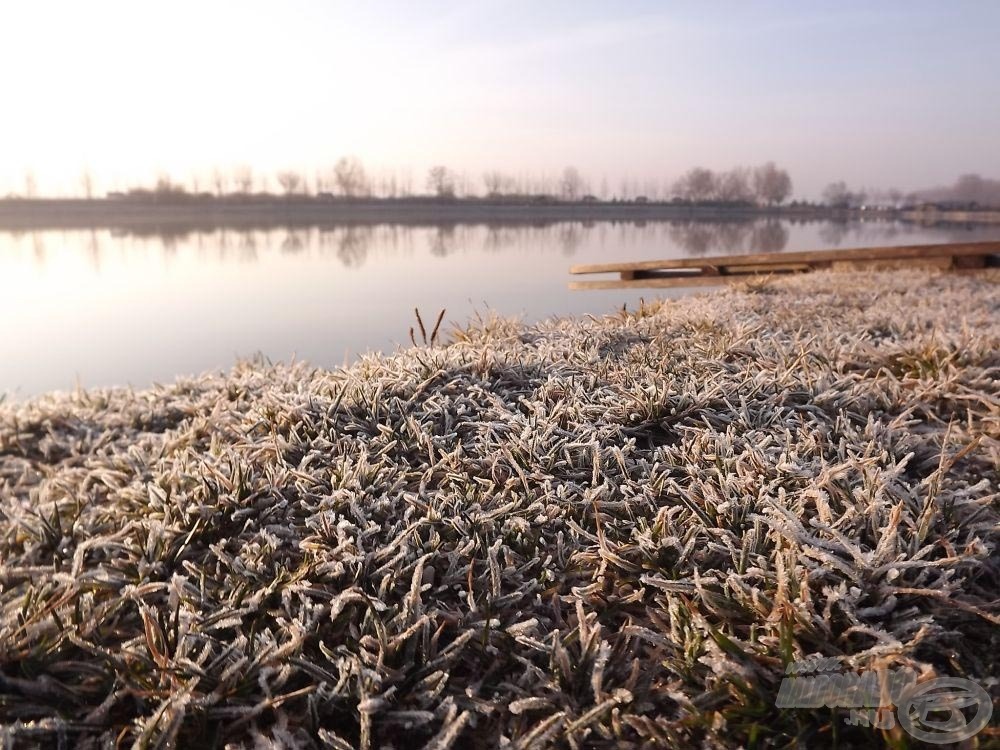 A tó vize ebben az időszakban még nagyon hideg