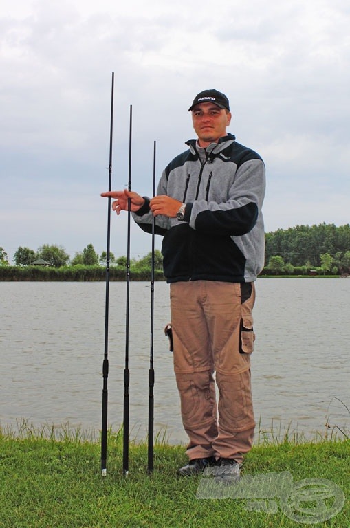 Meglepő a botok szállítási hossza is. Bal szélen a 3,6m-es Commercial Distance Feeder nyéltagja, mellette a 3,3 m-es, míg a utána legrövidebb, a 3 m-es nyéltagja következik, jobb szélen pedig az 1,83 m-es „szállítási hosszal” rendelkező jómagam