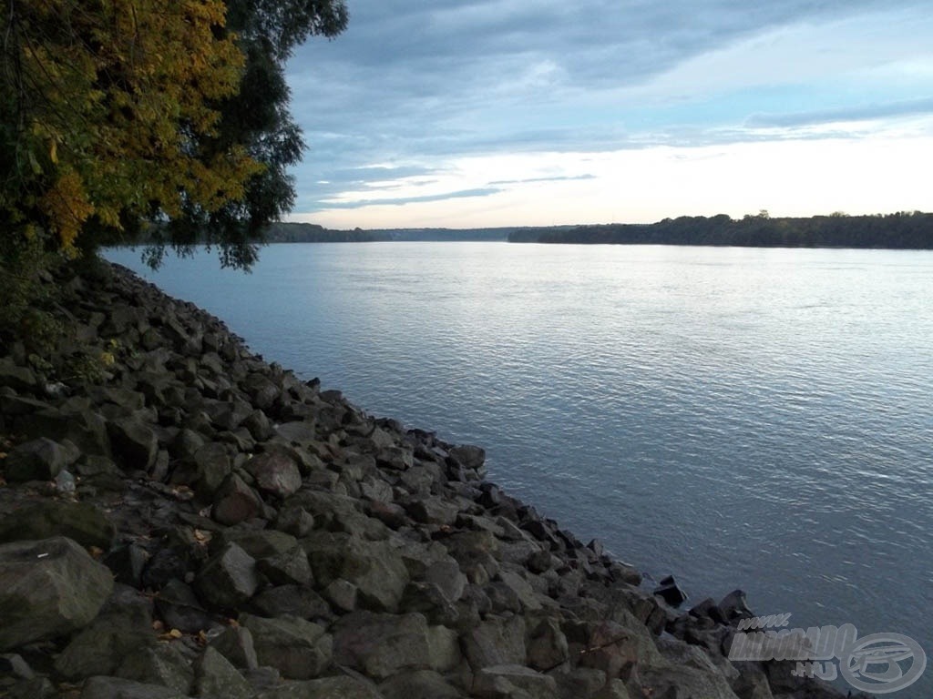 Dunai látkép. Tavaly ősszel ilyen volt