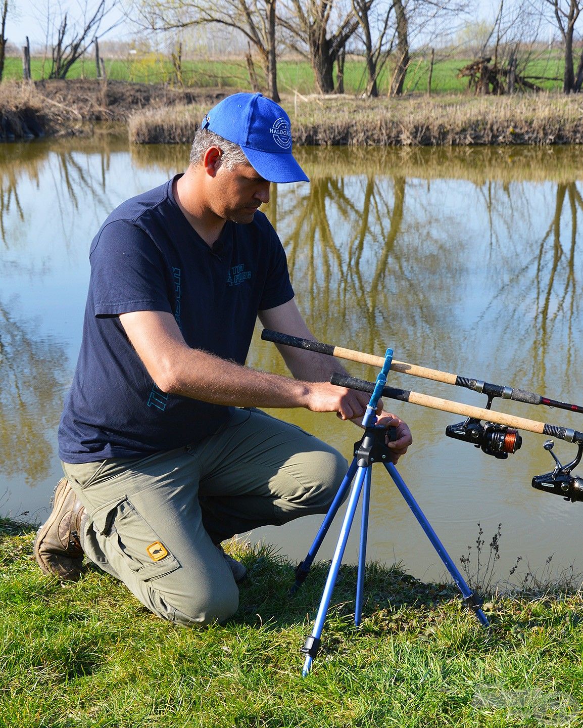 A By Döme TEAM FEEDER Tripod széleskörűen használható bottartó