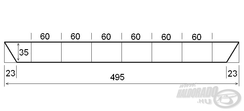 Az összetoldott oldalpanelek végeit a megadott méret szerint ferdére vágtam, és a közepétől a két széle felé haladva bejelöltem a bordák és a légkamrák helyét