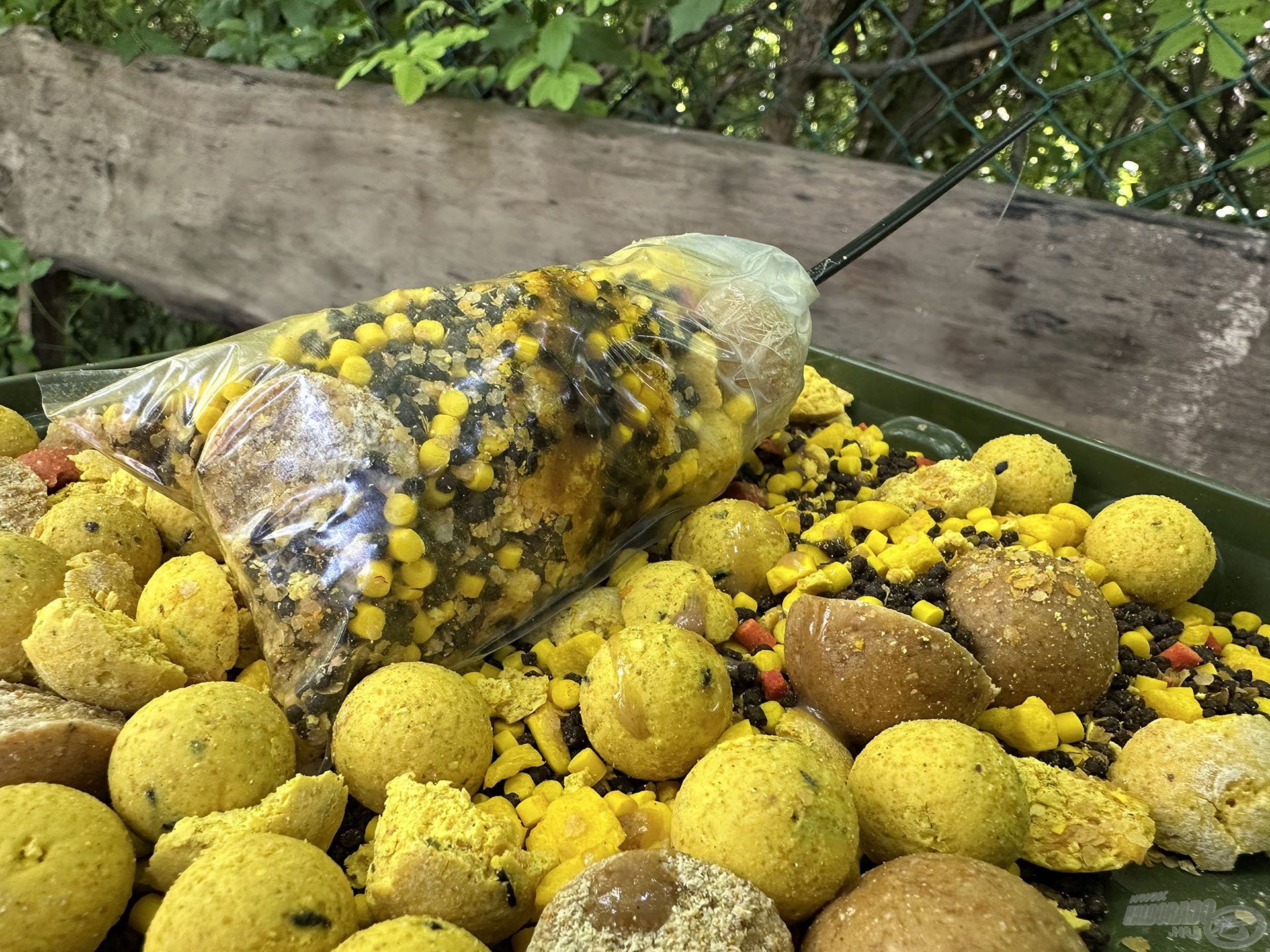 Ebben az összeállításban több napra elegendő csalogatóanyag található meg, méghozzá a legendás Champion Corn és Spanyol Mogyoró változatokban