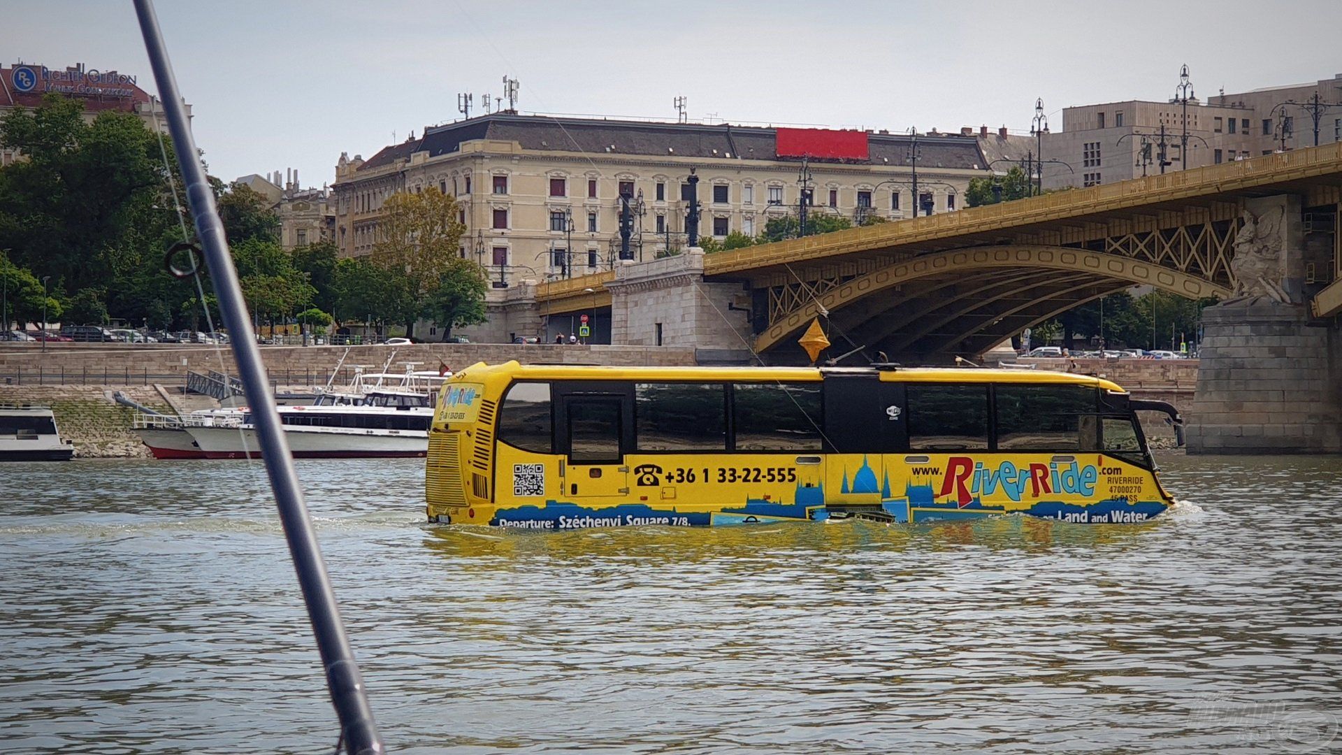 A River Ride, vagyis a „kétéltű busz” egy igazán különleges látványosság
