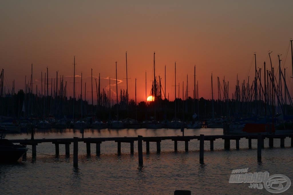 Pickerbottal a Balatonon