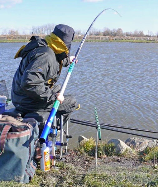 Az eredmény sem maradt el! A kép remekül szemlélteti, miként dolgozik a Shimano XTA rakós bot!