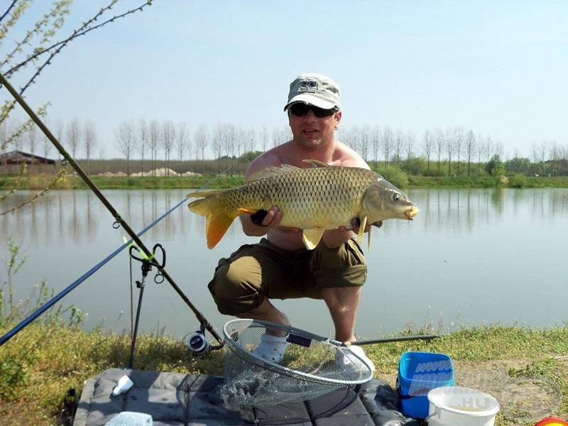 4,7 kg, de az itteni állomány erőtől duzzad, ezek a halak nem adják könnyen magukat