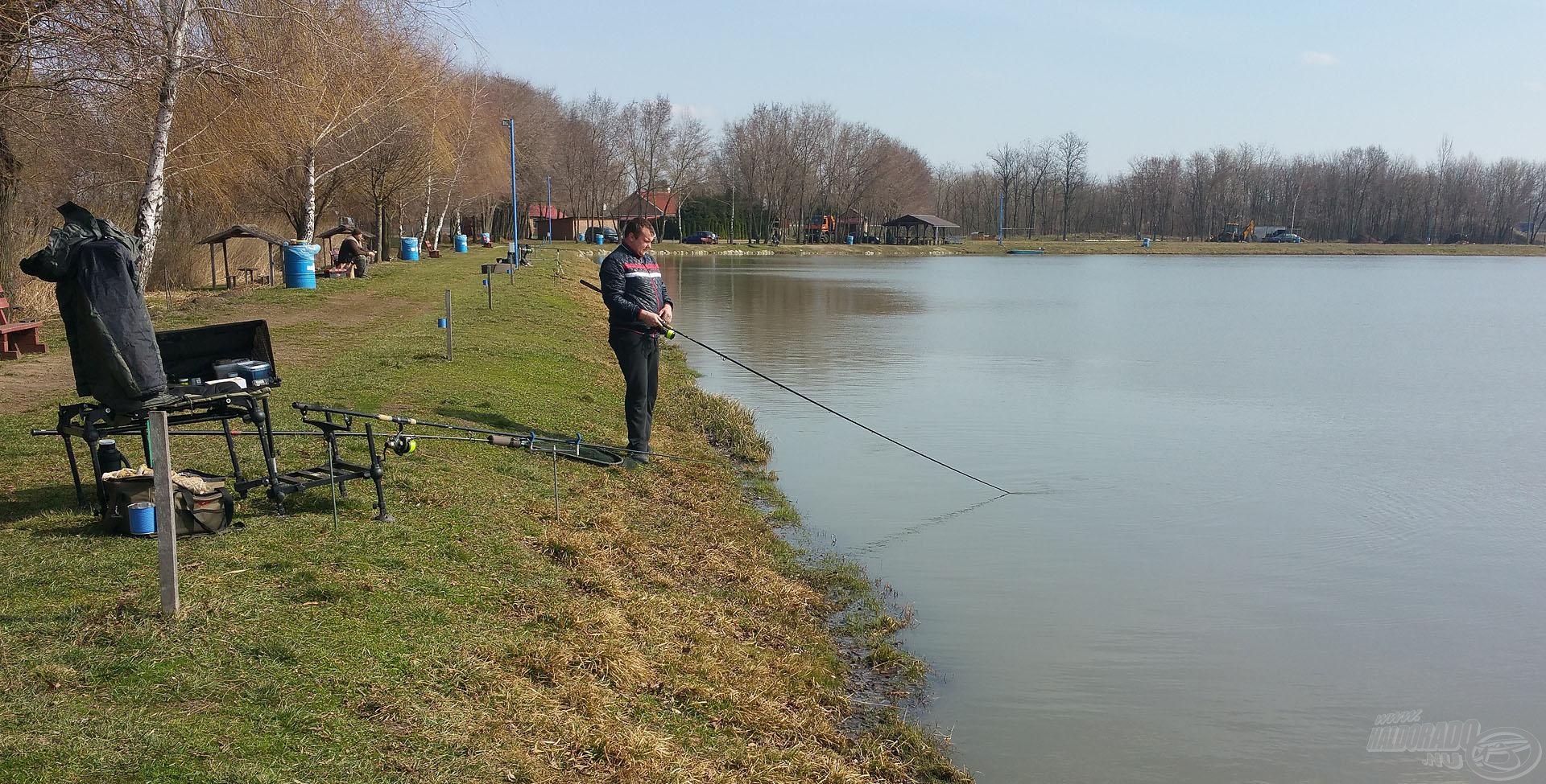 Gergőnek folyamatosan akcióban voltak feederbotjai…