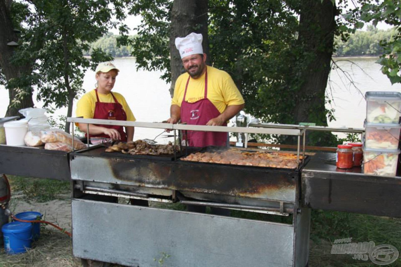 A soltvadkerti Csitta Grill ételei mindig osztatlan sikert aratnak a horgászok körében