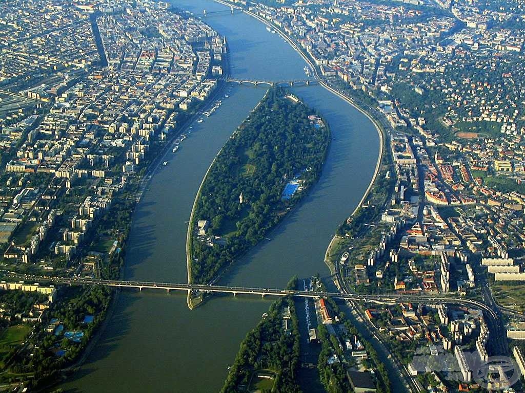 A Margit-sziget a Duna közepén, Budapesten található (forrás: http://junecaldwell.wordpress.com/tag/budapest/)