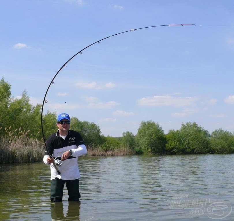 A SPRO Royal Carp Feederek joggal pályáznak a legjobb pontyos feederbotok címére, amelyek hazánkban is megvásárolhatók lesznek