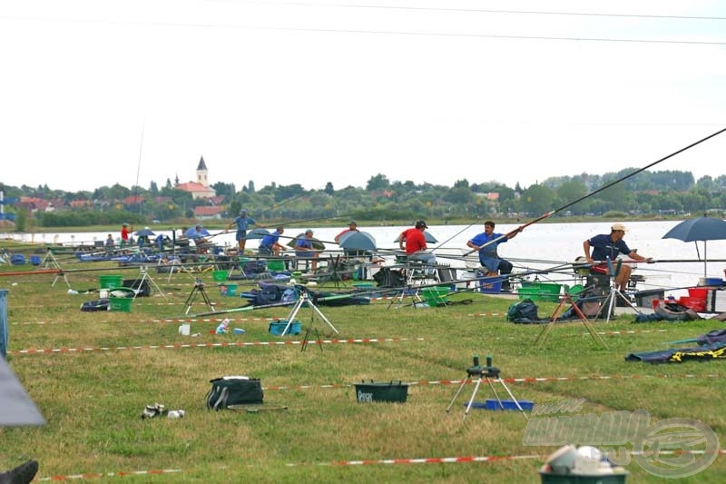 Versenynaptár 2003