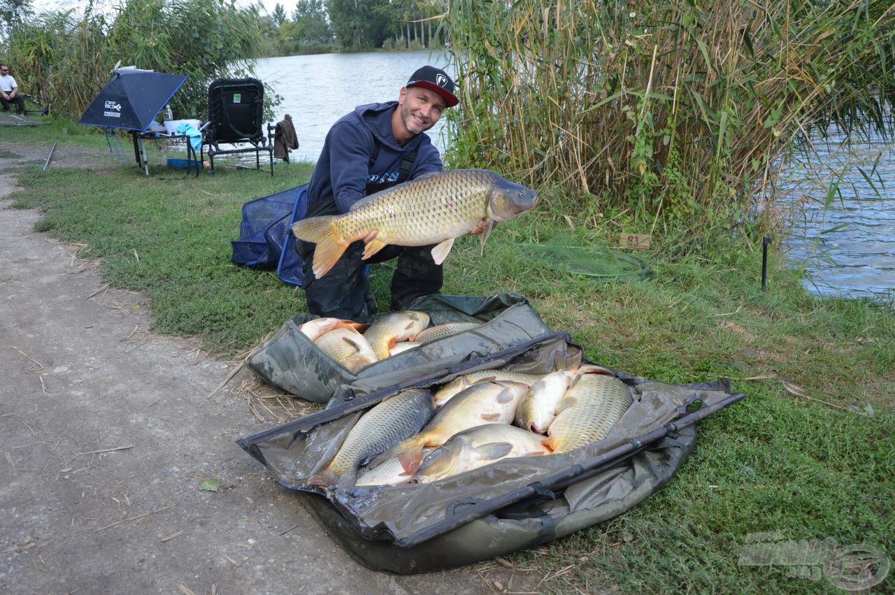 Jankovich Krisztián 60 kg felett mérlegelt az első körben, összesítettben 145 kg felett jár ezzel. Nem kétséges az E szektorbani vezető helye