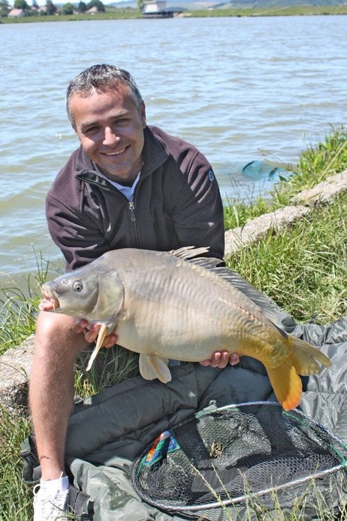  Ricsei Tibor (Blero Team) a 7.480 g-os tükrössel, amely a verseny legnagyobb hala volt