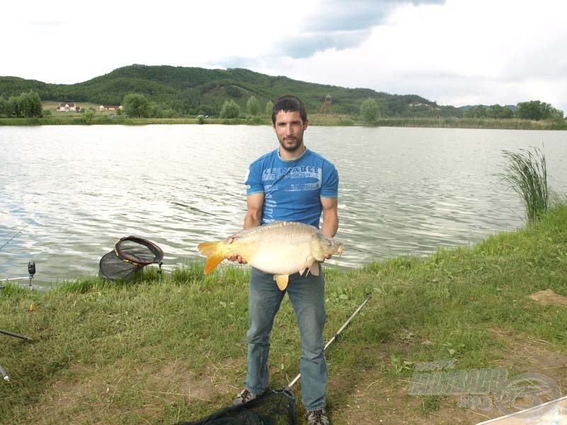 Múlt év májusában fogott 8 kg-os tükörpontyom a 2. sz. versenypályán egy szem csemegekukoricára érkezett…