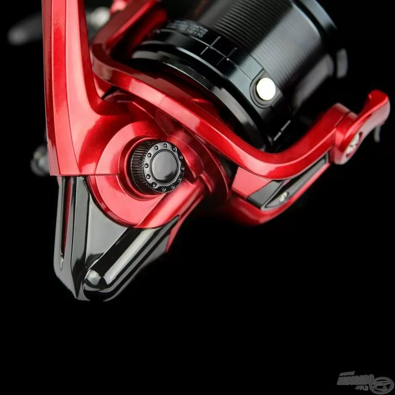 By Döme TEAM FEEDER Master Long Cast 6600 orsó / 6