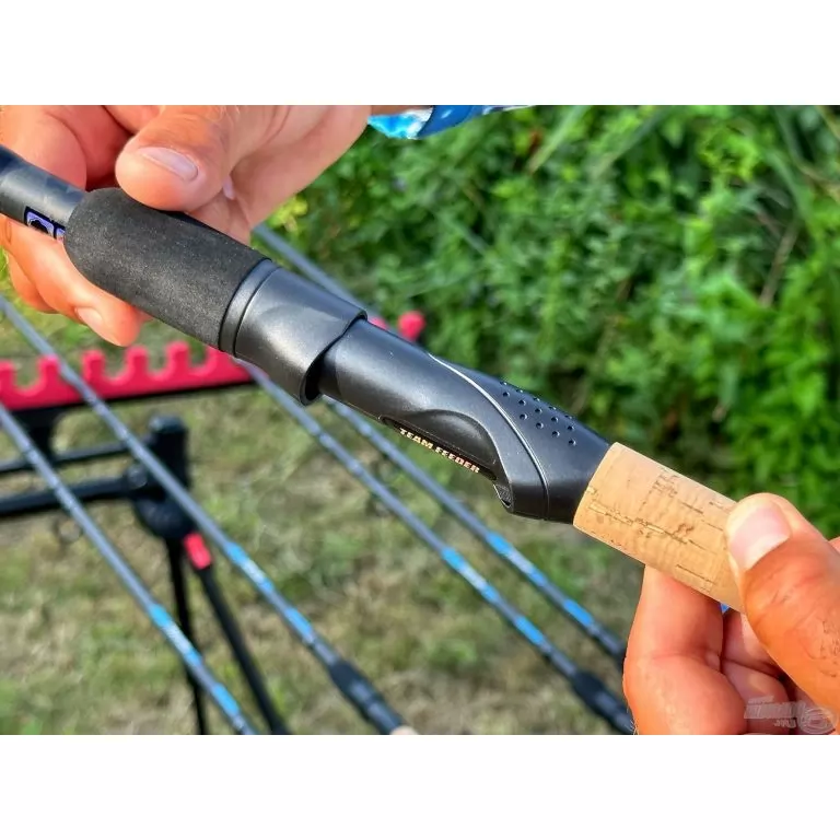 By Döme TEAM FEEDER Tornado River Carp 390RXH horgászbot + Dobókesztyű ujj / 12