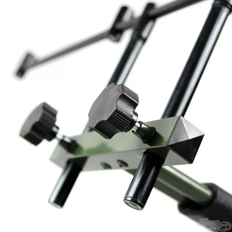 CARP ACADEMY Flexi Rod Pod New / 2