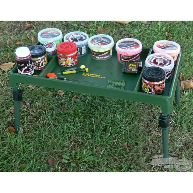 CARP ACADEMY Szerelékes asztalka / 2