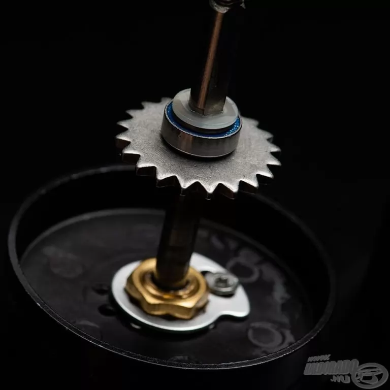 SAVAGE GEAR SGS8 14000 FD / 8